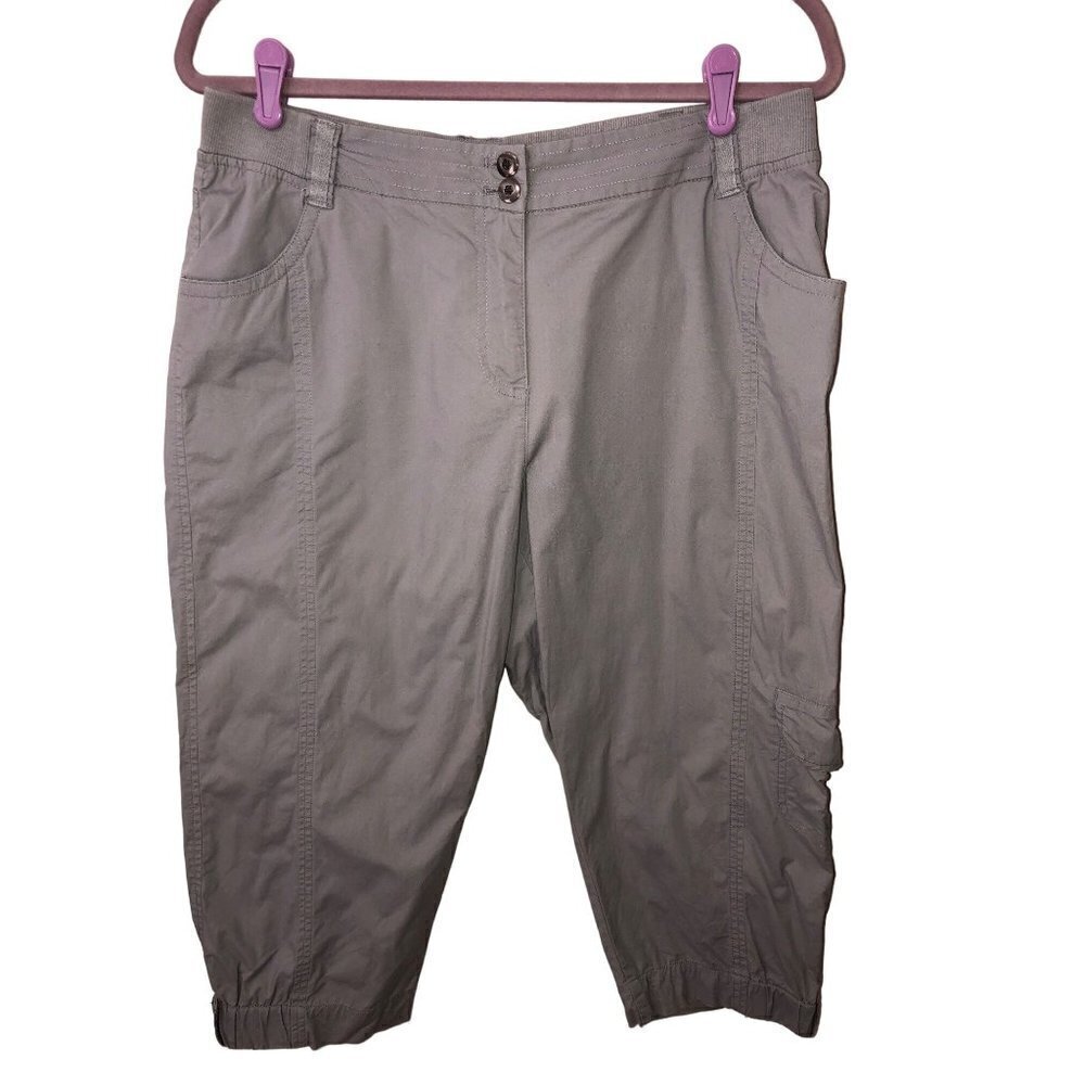 Chicos Size 2 Womens Large 12 Pants Cotton Cargo Cropped Capri Gray Pockets